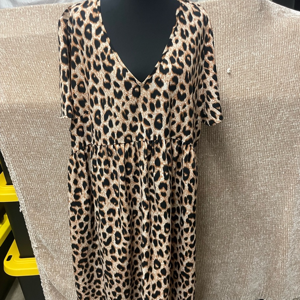SHEIN CURVE Animal Print V-Neck Dress